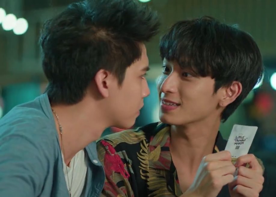 emy_chan_13's tweet photo. Acho que o que mais me encanta no shipp #SingChimon é esse slow burn INCRÍVEL que nós temos! São anos atuando lado a lado, passando por tempestades até finalmente chegar nesse momento incrível que estamos hoje! 
Sinceramente é uma linda e longa história de amor! Valeu a pena! ❤️ https://t.co/cfeYTjsGUh