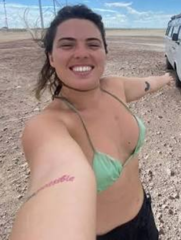 TraderBR's tweet photo. @noFrontMilitar ela deveria ter ido assim no Irã https://t.co/VKWAunkKiu