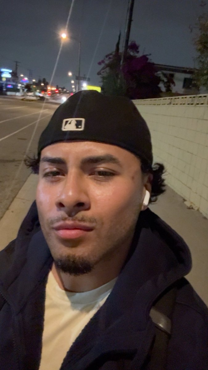 Dreoxh's tweet photo. #la #bi #mlm #latino #oc #longbeach #fyp #dl https://t.co/tt3iAueQ4B