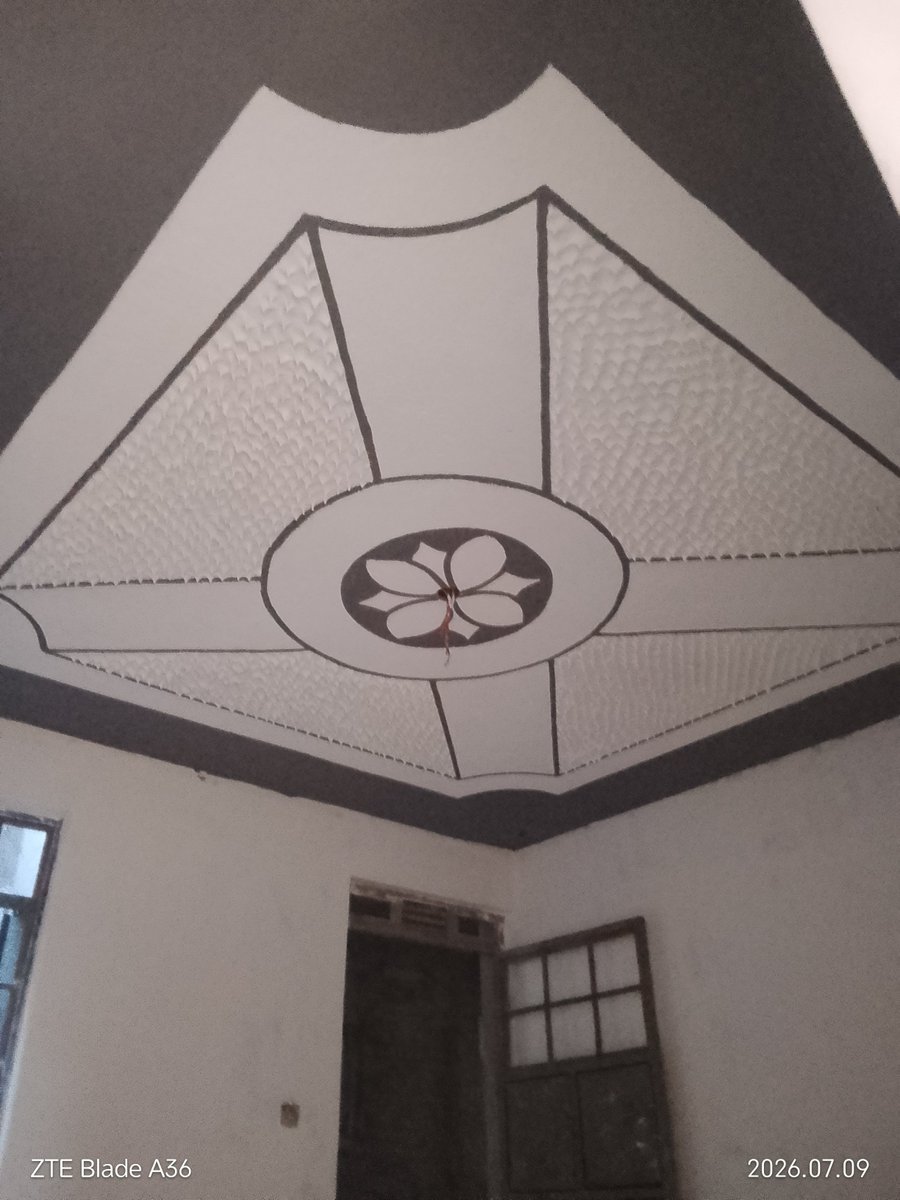 SilasRaini's tweet photo. Kayole junction kwa miti
Hii ni ceiling niliipaint ka master nikiwa jaba https://t.co/gH84Bf6LJJ
