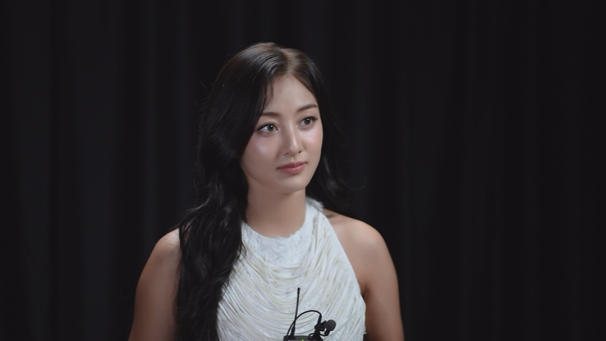 WithPJihyo's tweet photo. woah... https://t.co/U4XIFF0UuL