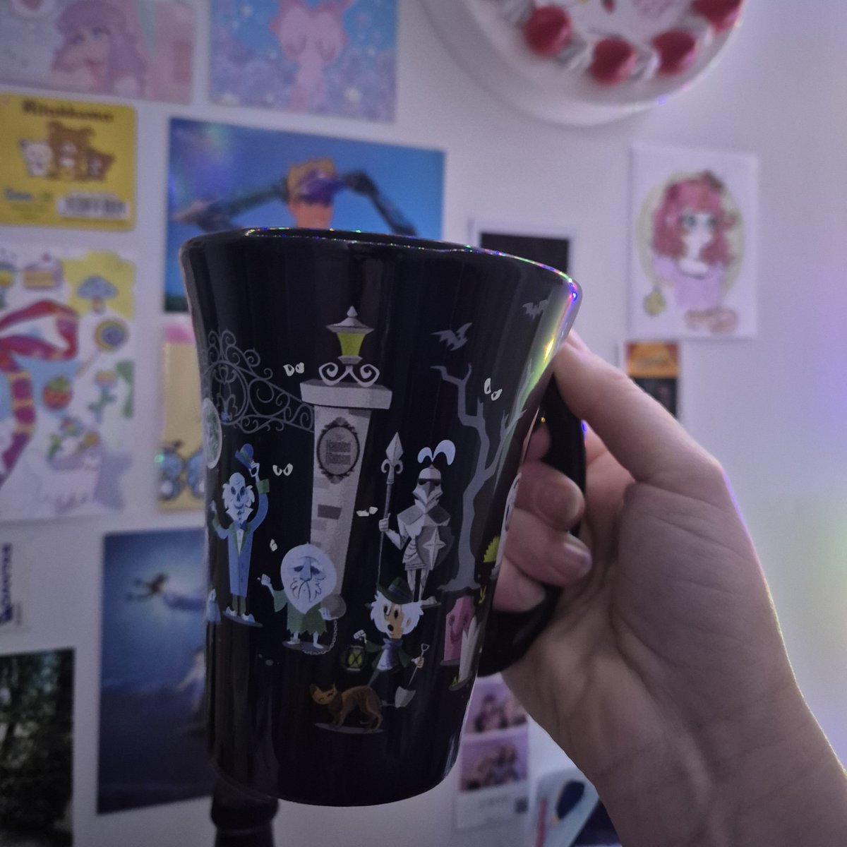 yogurtflower's tweet photo. Woke up at 3:30am and couldn't get back to sleep 🥲 it hit 7am and I gave up. Early morning I guess https://t.co/I1VfzexSkb