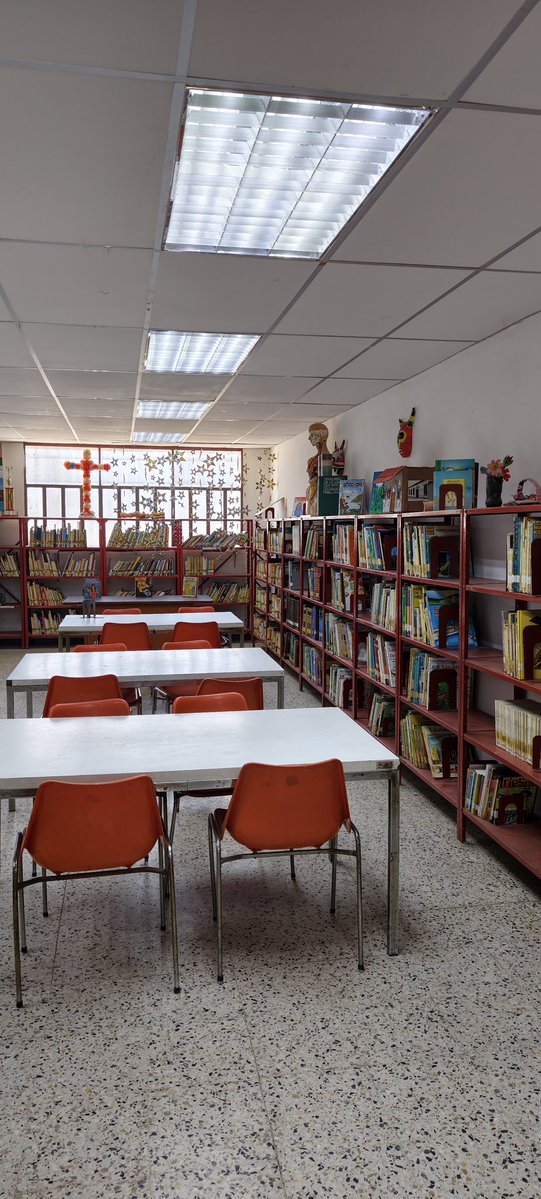 la_IAC's tweet photo. La Brigada Internacionalista de la IAC, hem visitat la Comuna El Panal (Caracas). 

Un espai on el poble s'organitza per garantir alimentació, cultura i cura comunitària que demostra que un sistema alternatiu és possible.

Organització popular i lluita compartida.✊🏽🔥 https://t.co/N5MqVFpOLV