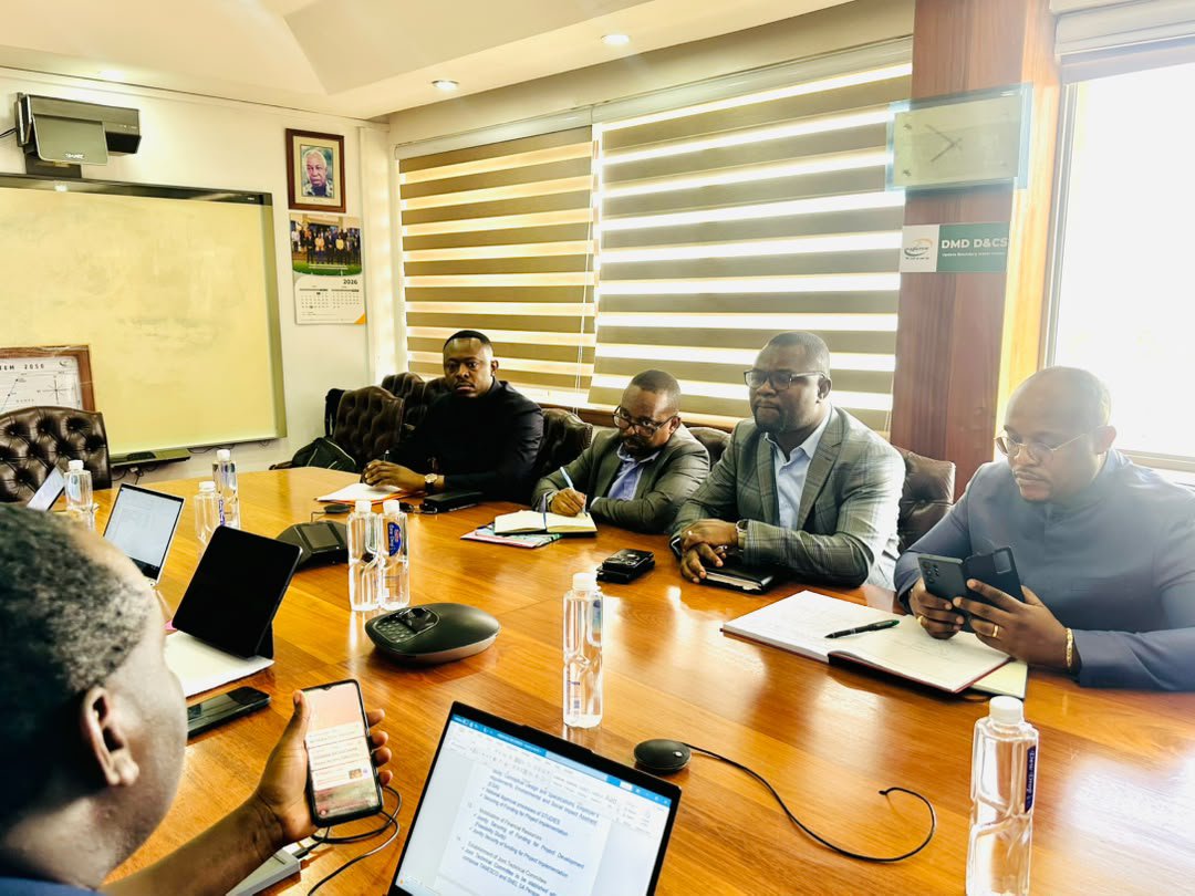 ahako_benedicte's tweet photo. #BASANGOđš
#SNEL
Interconnexion RDCâTanzanie : la SNEL relance un projet stratĂ©gique de 400 kV sous lâimpulsion de Teddy Lwamba
Ce vendredi 17 juillet en Tanzanie, les discussions entre la SociĂ©tĂ© Nationale dâĂlectricitĂ© (SNEL) et la Tanzania Electric Supply Company (TANESCO)đ https://t.co/v1sjjqbo3x