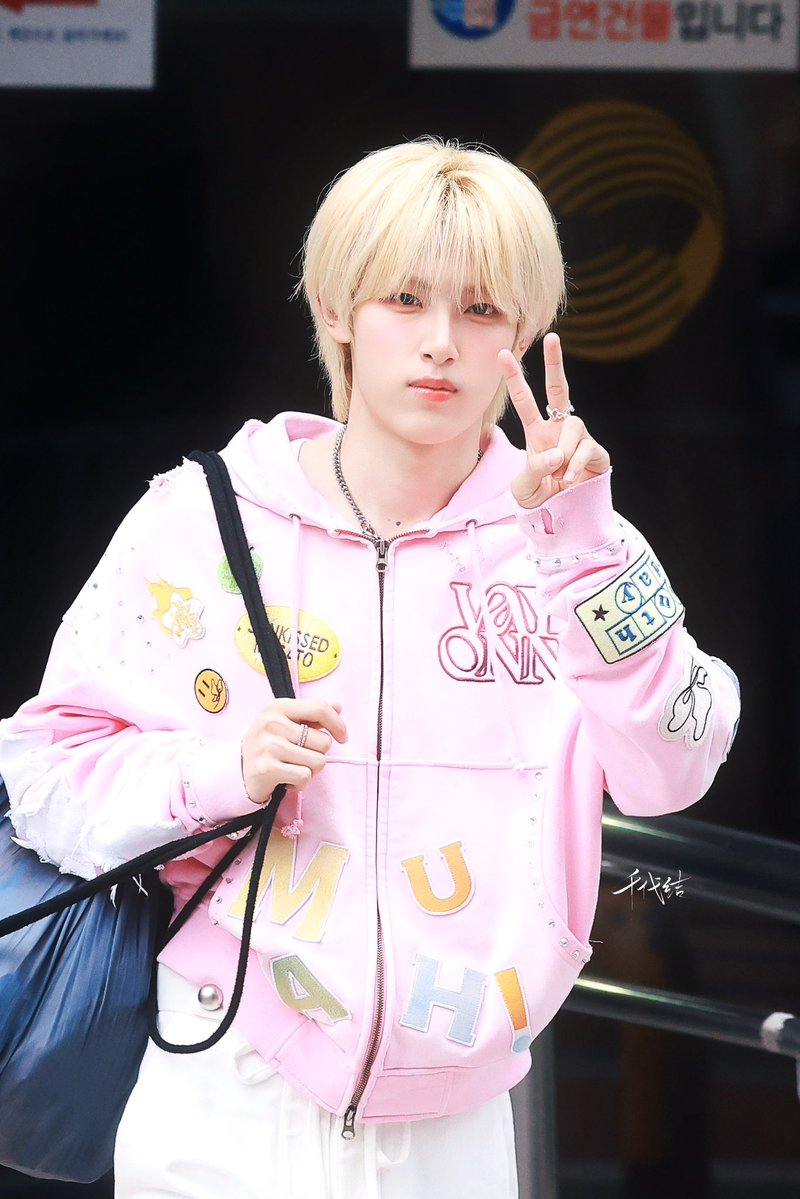 inmstrawberry's tweet photo. PINK SATO
#マサト #마사토 #MASATO #青柳将翔 https://t.co/yxBLmr1rQK