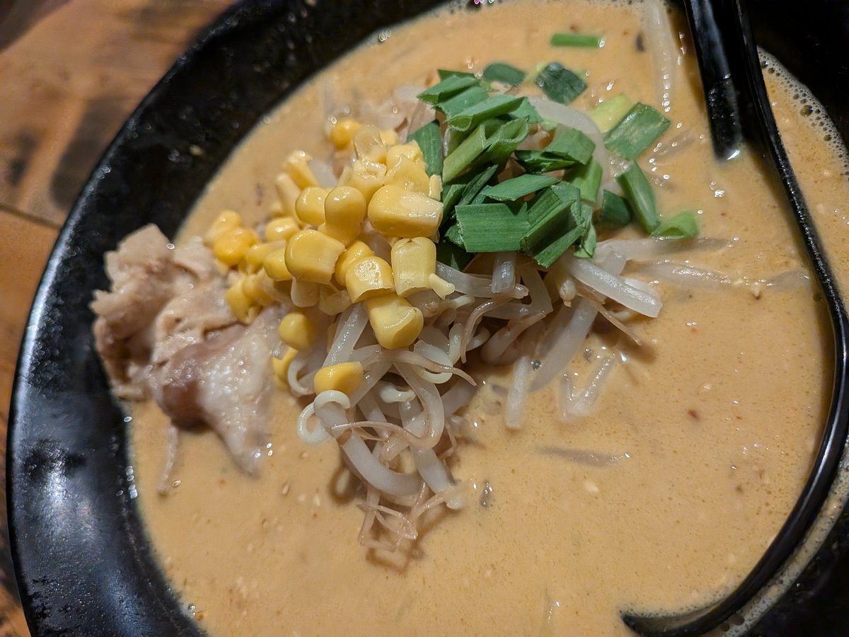 miuLAmen's tweet photo. カレー味噌らーめん

デフォの味噌󠄀らーめんは780円😲
ご飯が欲しくなるカレー味でわりと良いかも😃

#ラーメン #カレー #らーめん味噌まる #国立 https://t.co/Y3SiN1Tdxy