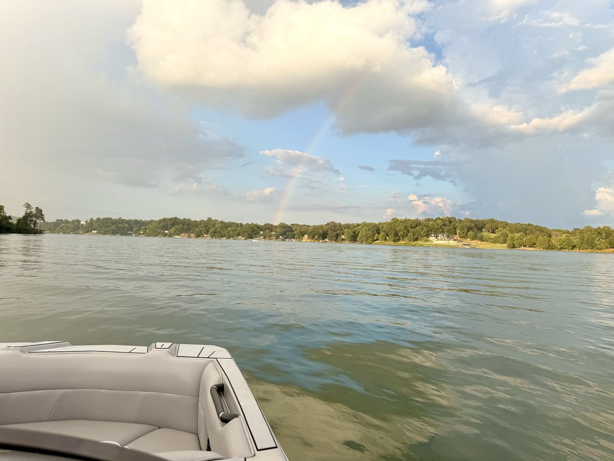 naxon01's tweet photo. Rainbow just before we were caught in the monsoon https://t.co/pYPbs7PKKA