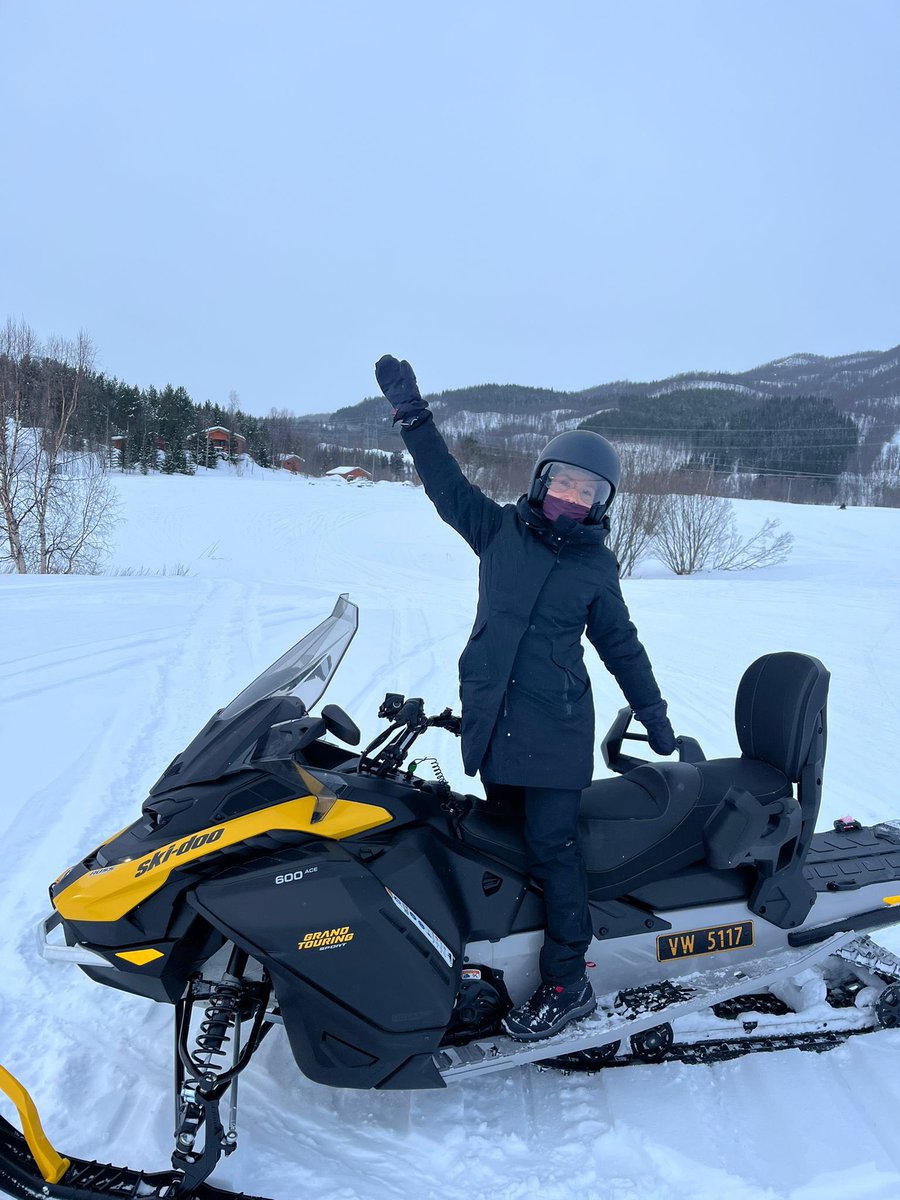 milkavich_'s tweet photo. C’était quand même le plus beau voyage de notre vie jusqu’à aujourd’hui https://t.co/WkLhxirsKj