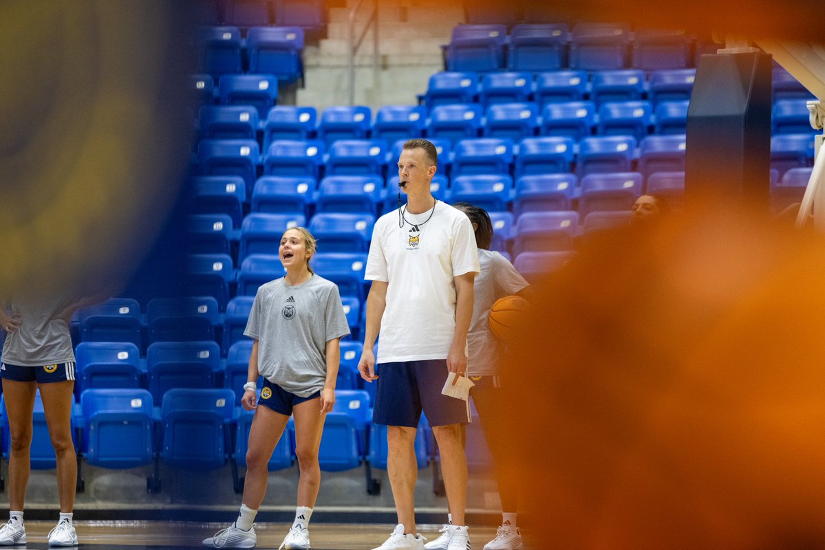 QU_WBB's tweet photo. Friday Work 😼

#BobcatNation x #ncaawbb https://t.co/lTrRB5Cwz8