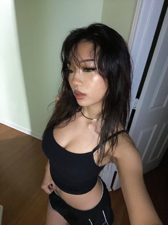 Alzeahishot's tweet photo. Catrnado loves showing off her ass and tits https://t.co/QYzAef4j9x