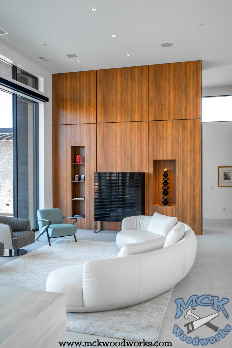 MCKWoodworks's tweet photo. Part 3 of a recent project. Wall paneling in the living room and hallway areas.
Photos by Epoch visuals
#wallpaneling #livingroom #hallway #newbuild #mckwoodworksllc https://t.co/ed13YLqbIt