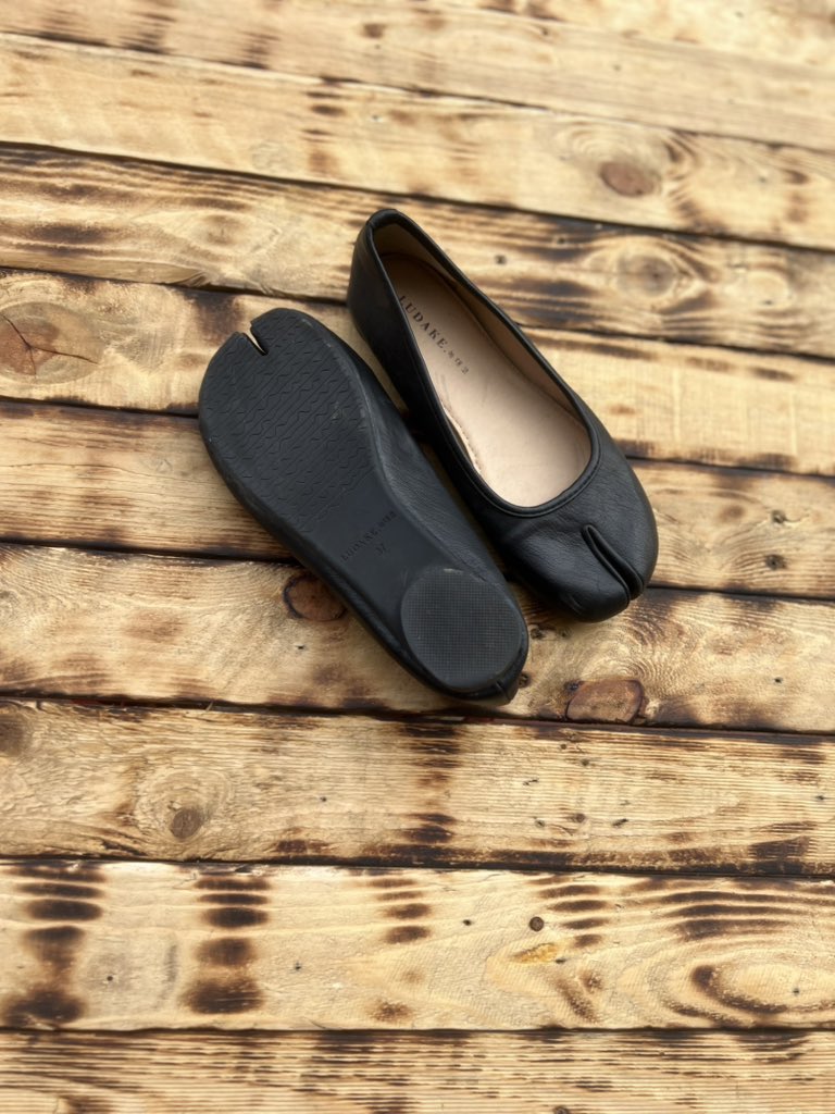 kkcollection17's tweet photo. SIZE 37/38
APP/📞
+254743710053 https://t.co/63tEoZaLiD