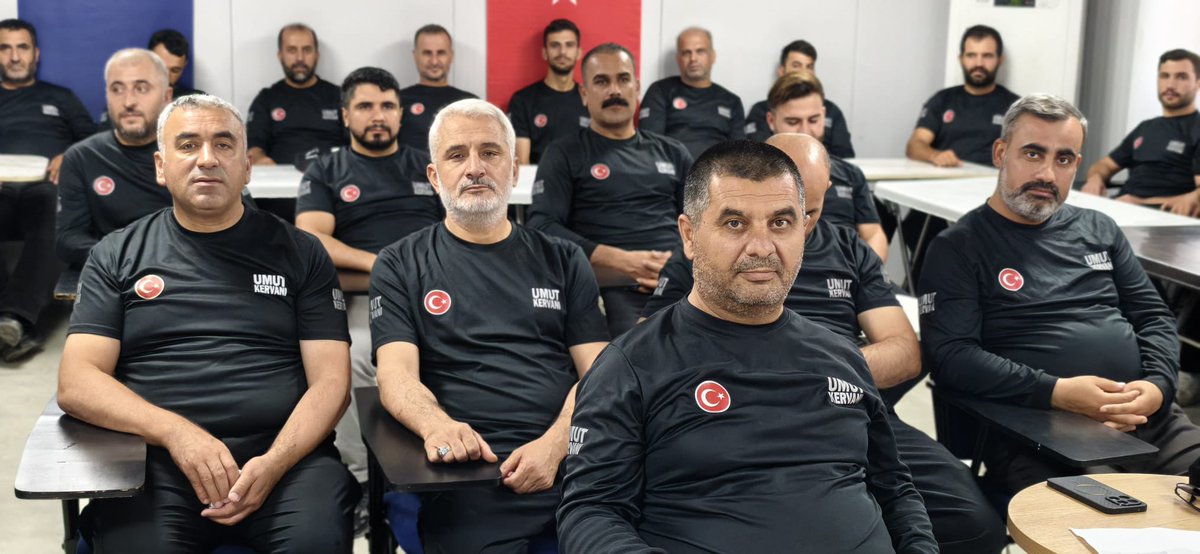 UmutAfetYonetim's tweet photo. AFAD Akreditasyon Sürecinde Bir Aşamayı Daha Geride Bıraktık…

Batman Umut Kervanı Arama Kurtarma 1. Ekibi olarak, AFAD Eğitim Merkezi’nde gerçekleştirilen 6 günlük Temel Kampçılık, Harita ve Navigasyon Eğitimlerimizi başarıyla tamamladık.

Gösterdikleri özverili çalışmaları ve gayretleri nedeniyle tüm ekip arkadaşlarımıza teşekkür ediyoruz…
