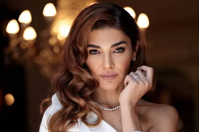 UnathiAfrika's tweet photo. The same way Vanessa Carreira became Miss South Africa while she is Portuguese and holds citizenship of Portugal. Nina njeh you hate Black People and by extension hate yourselves! https://t.co/Uej8mVk1MF