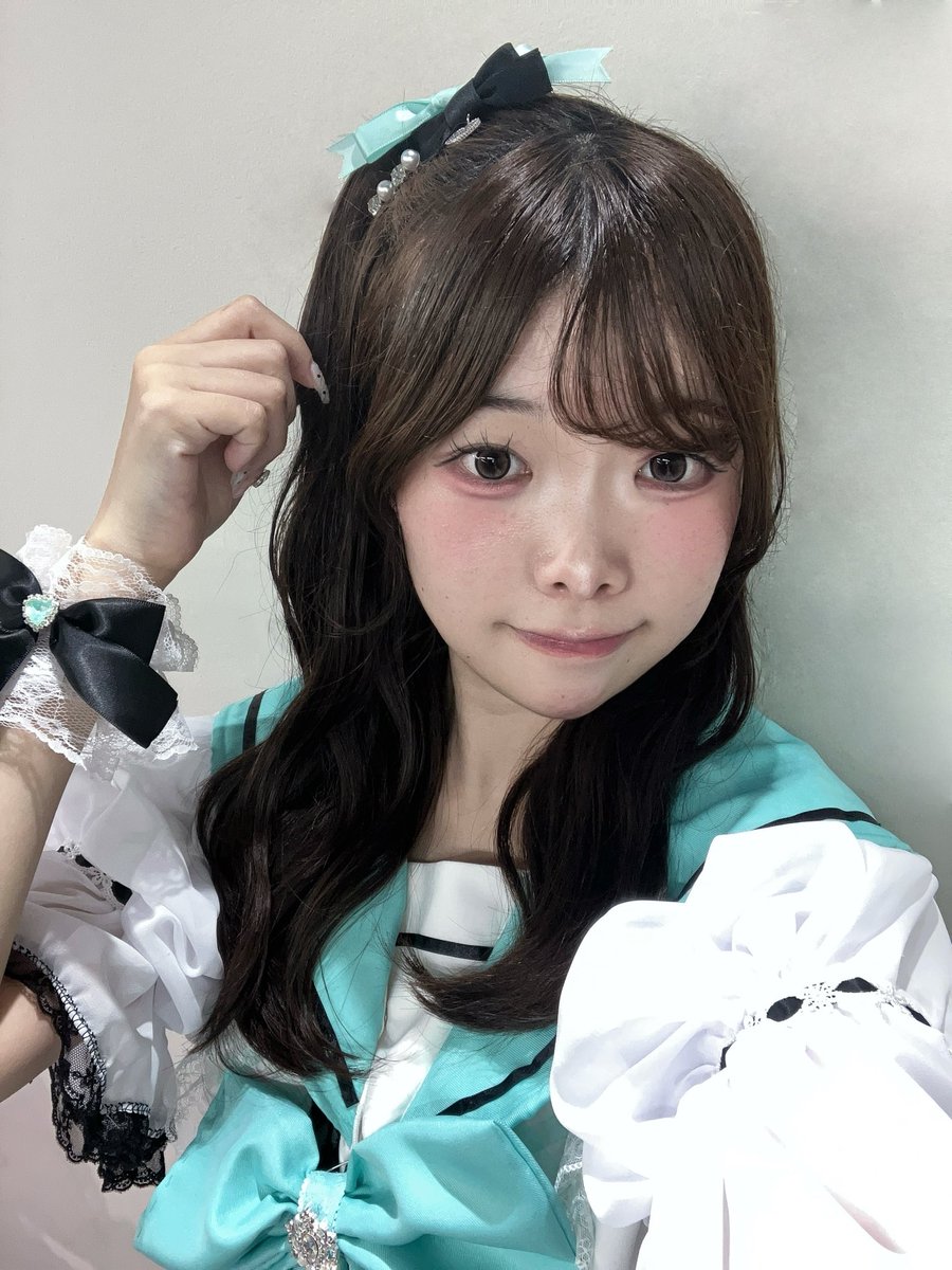 Neiro_mellow's tweet photo. #プリズムシンデレラ vol.3にお越しいただきありがとうございました💚💫
3️⃣期生ミントグリーン担当ねいろです♩♡
初めてのステージどきどきでしたが、たくさんの声援のおかげでとっても楽しい思い出になりました💭💞
アイドル1年生としてこれからもたくさん頑張るので応援よろしくお願いします🎀🎶 https://t.co/IUAL36UpT3