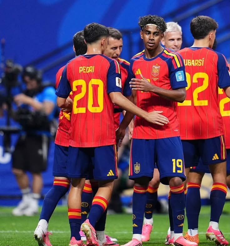 SMPJameson's tweet photo. Not sure why mostly everyone is treating Spain like the underdogs against Argentina, they've had the hardest World Cup with the least goals conceded while Argentina barely scraped that win against England (Spain 2-0'd France and made a fool of Mbappé) https://t.co/7n98wpNqMH