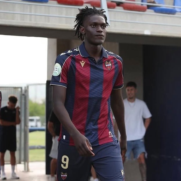 BSRobsonNE's tweet photo. 🚨 BREAKING - #NUFC have signed 18-year-old striker Afner Ca from Levante for the U21 squad, as per @Rodra10_97 &amp; @ESPNDeportes 🌟

The 6’4” Bissau-Guinean has signed a five-year deal on Tyneside after being convinced by United’s project and a clear pathway to senior football. 🎯 https://t.co/AIF5GmXlQE