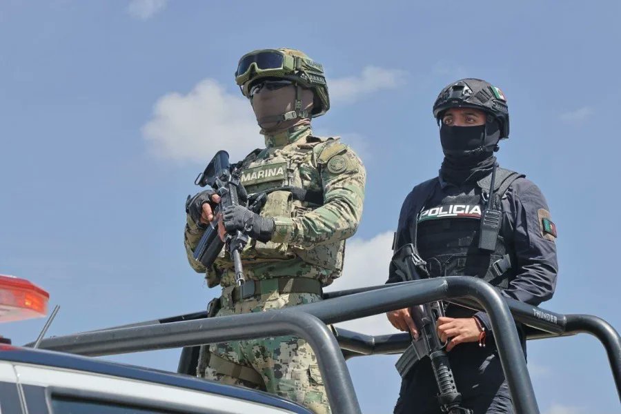 MxExilio's tweet photo. Puebla | Mantiene Gobierno del Estado coordinación con MARINA para fortalecer la seguridad en municipios
https://t.co/REvHnCLx6o 👉Nota en Exilio
#Puebla #relevos #mandos #municipios @SEMAR_mx @SSPGobPue https://t.co/qVDTas49w1
