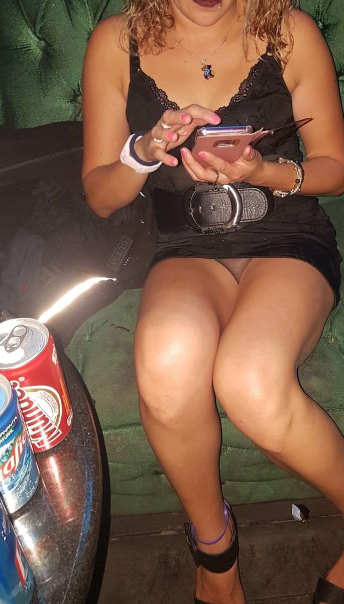 pareca401's tweet photo. Algun single guapo para salir a tomar algo  hoy o mañana. Ayer salio asi, me dijo que fue con unas amigas. https://t.co/eeuxmn02pC