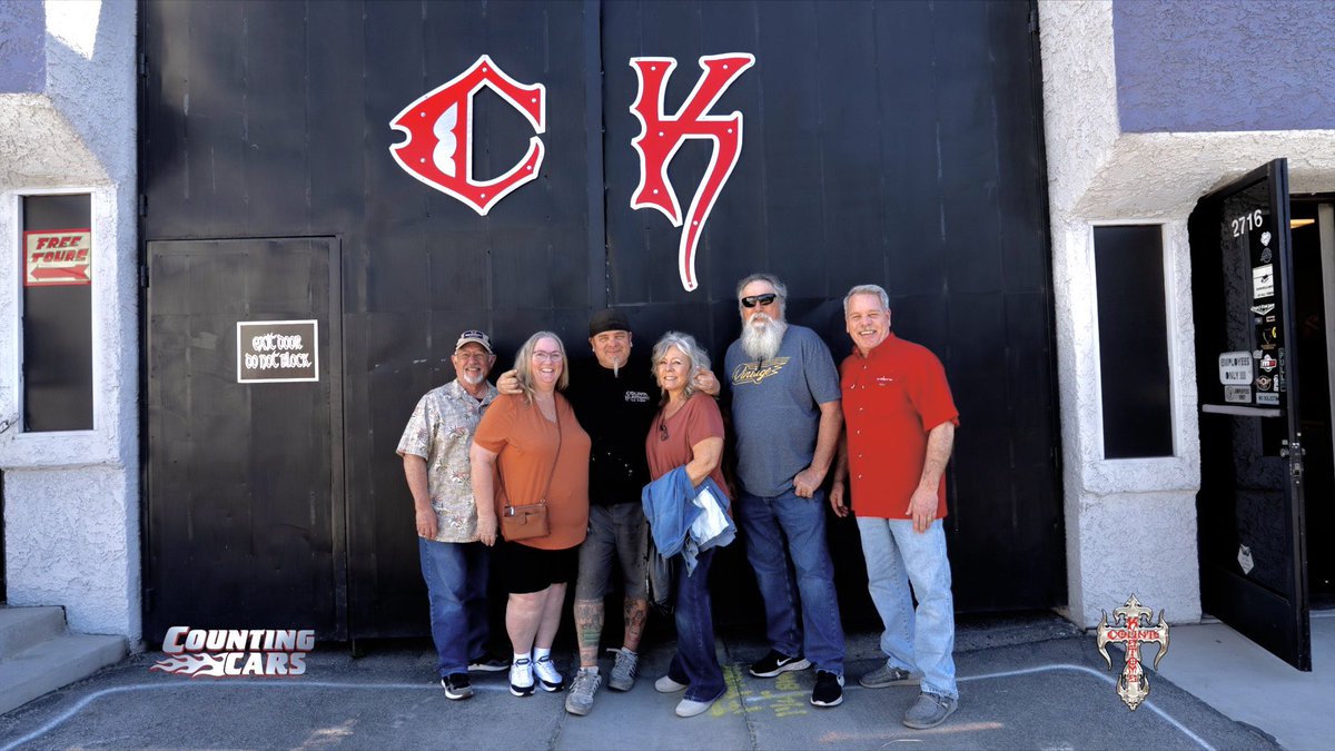 CountsKustoms's tweet photo. @DannyCountKoker Count’s Kustoms museum is open every day from 10am-4pm in Las Vegas. Our amazing fans (and sometimes cool pets) travel from all over the world to check out The Count’s rides for FREE! See you soon! #countskustoms #lasvegas #history #countingcars #freetour https://t.co/D3iyDx9erH