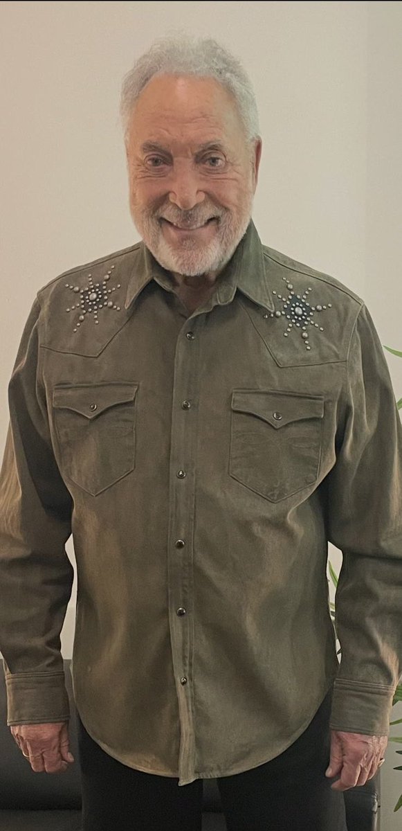 RealSirTomJones's tweet photo. Danke Frankfurt! 🇩🇪
📸 Rudolf Uhrig https://t.co/Y8vNIIZHz3