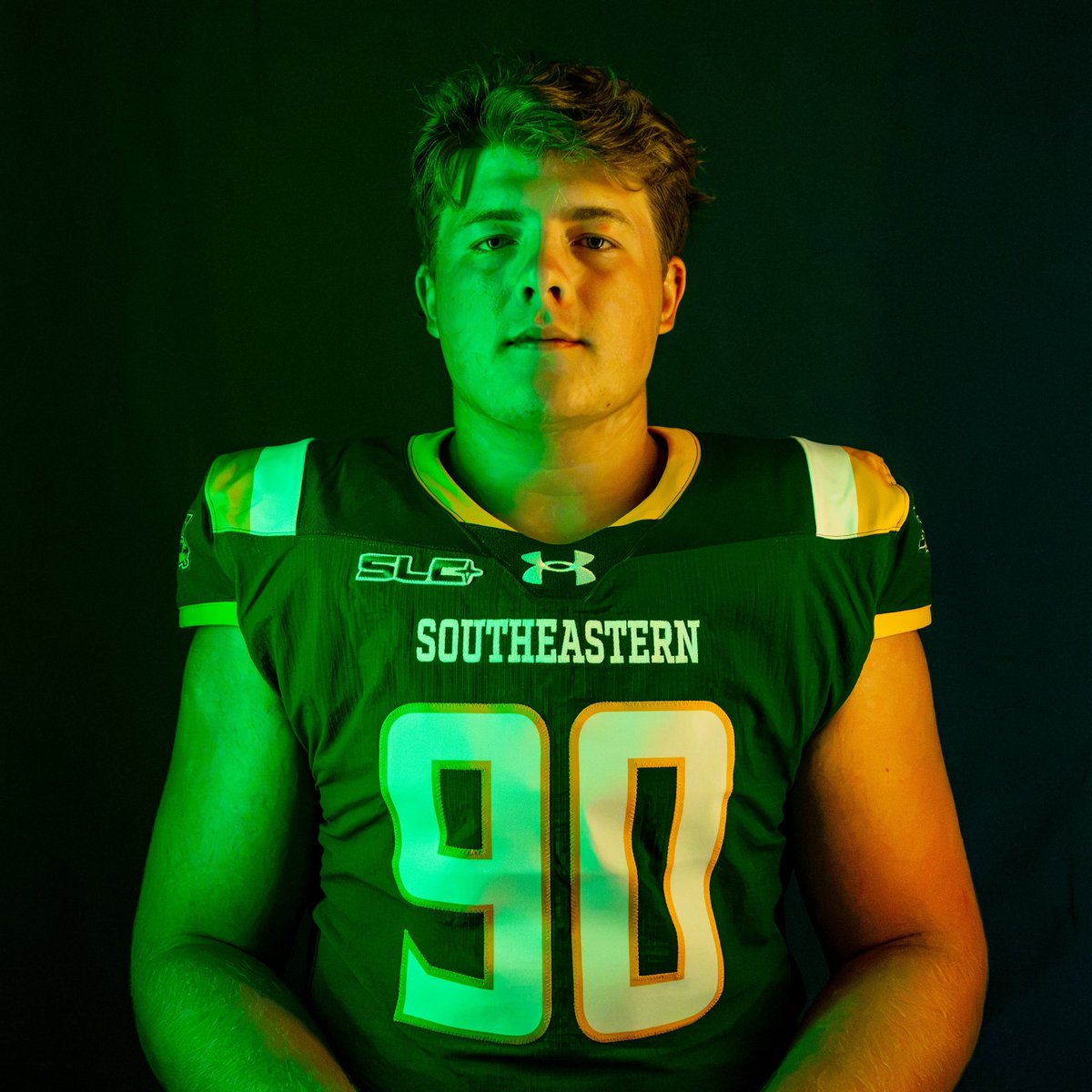 LionUpFootball's tweet photo. Green lights. Gold standard.

#LionUp https://t.co/QYM3t7umOA