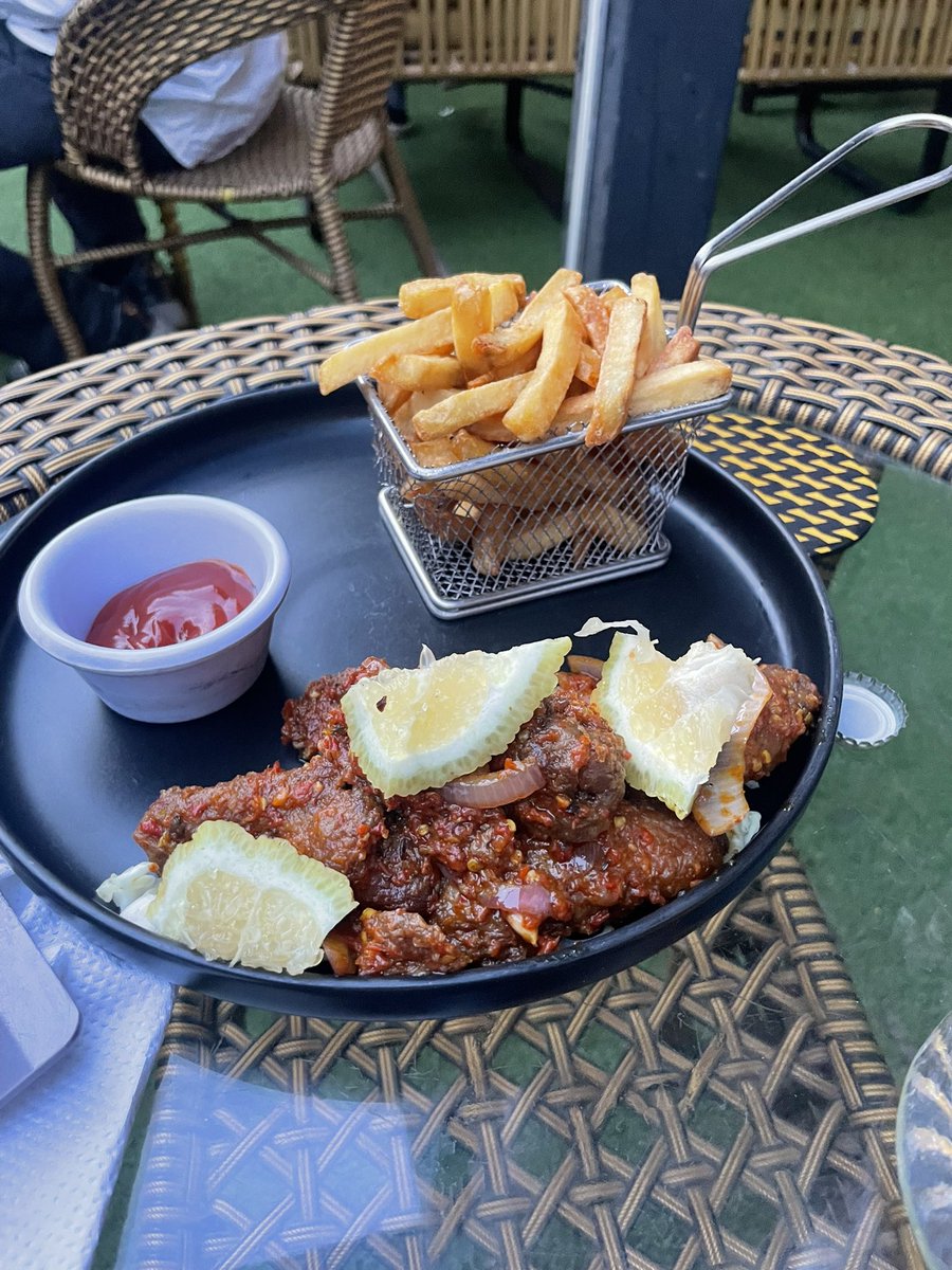 sule_monica's tweet photo. F2 is supposed to be lemon chicken https://t.co/rzEbouGZJr