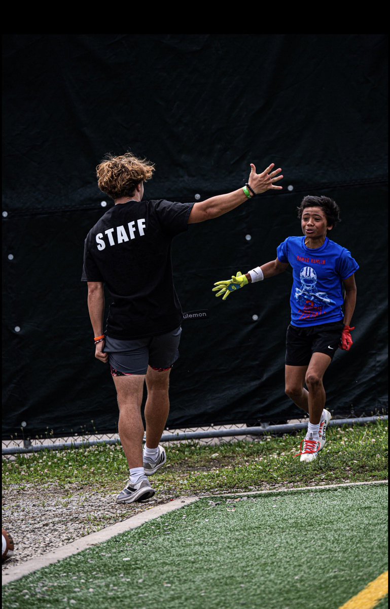 connormelnik21's tweet photo. I had a great time volunteering for the @HamlinIsland @chasingMs_ charity youth camp. ๐#traditionnevergraduates #menofservice #menofcentral https://t.co/1iCAddSOZK