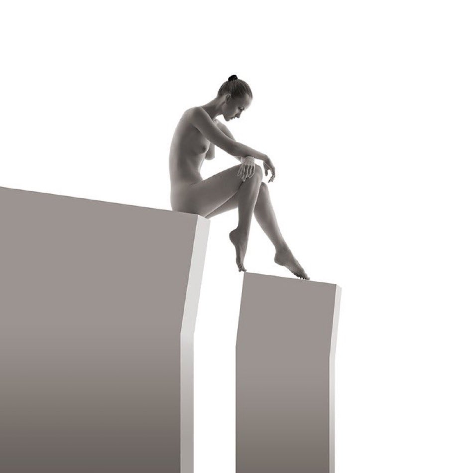 EdHonist's tweet photo. #ArtOfNude https://t.co/aWT83HDfqF