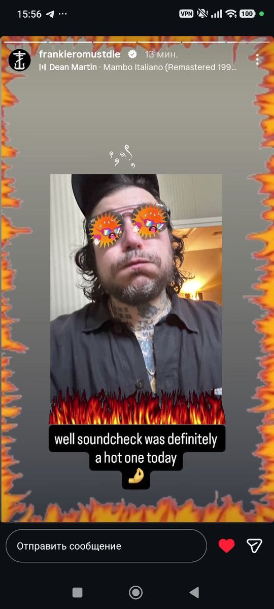 frnk_3's tweet photo. Is he wearing the same glasses? https://t.co/4q96ZLnHv0