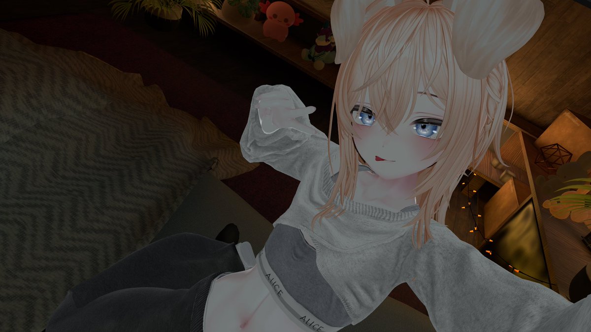 vibix106's tweet photo. I got no backlog of photos yet, so here’s just a cute selfie I took ^^ https://t.co/zJuVRxeV0R
