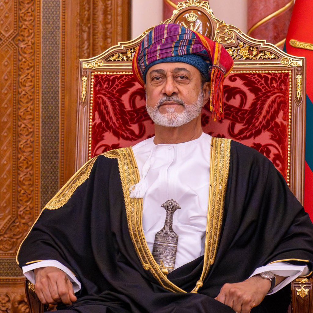 UFAQ_OM's tweet photo. 🇴🇲اللهمَّ أعِنْ وليَّ أمرِنا، وسدِّدْ خُطاهُ لما فيه الخيرُ لِعُمانَ. https://t.co/Ibpkx0Nofp