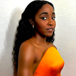 edebiriii's tweet photo. need her real bad https://t.co/VuNMH1dUvV