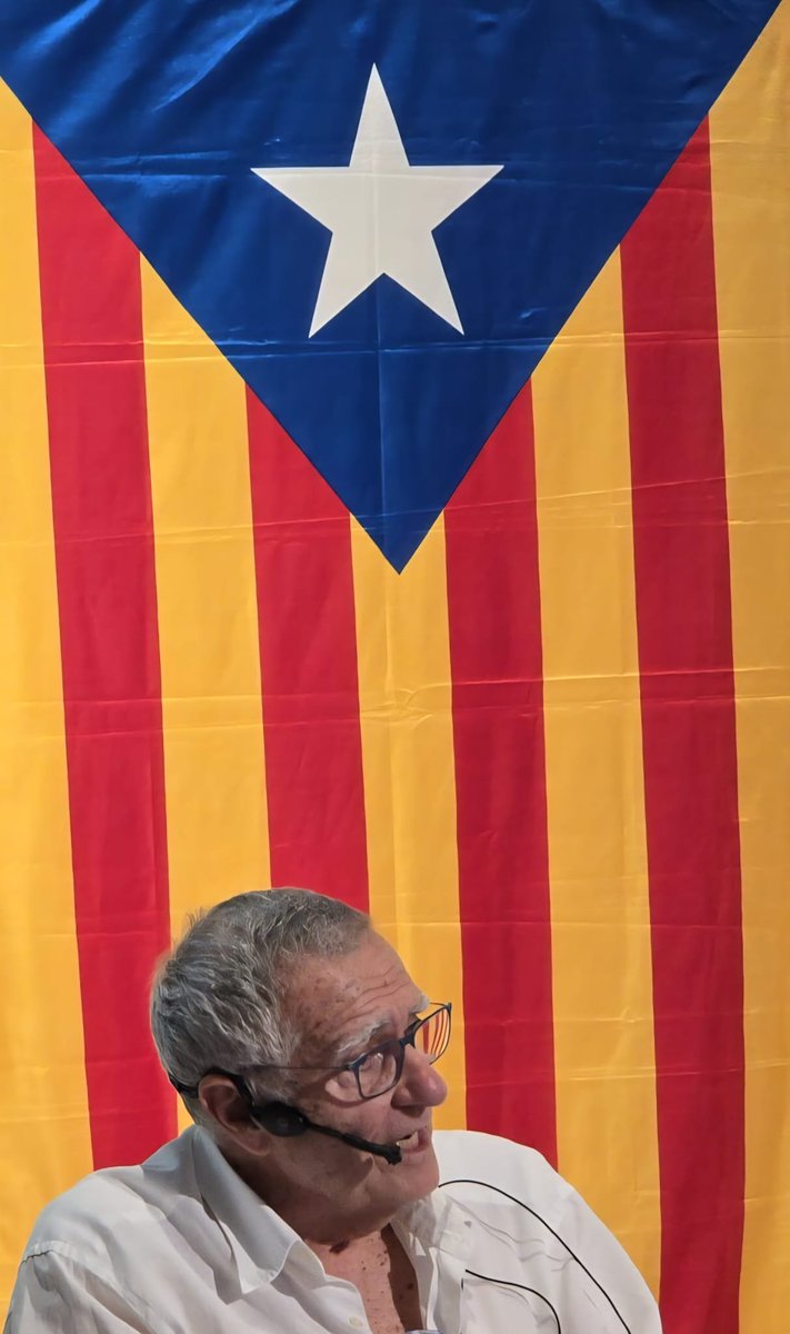 CLdR_Agullana's tweet photo. Ahir a Cabanes @EconomRosDavid, autor del llibre EL COST DE SER ESPANYOLS va sentenciar:

L'espoli fiscal creix tant any rere any que les mesures impulsades ara pel Govern Illa ni tan sols eviten que deixi de créixer. Per tant, tot pur malabarisme de xifres per enredar-nos. https://t.co/ZHDFKRl0Bo