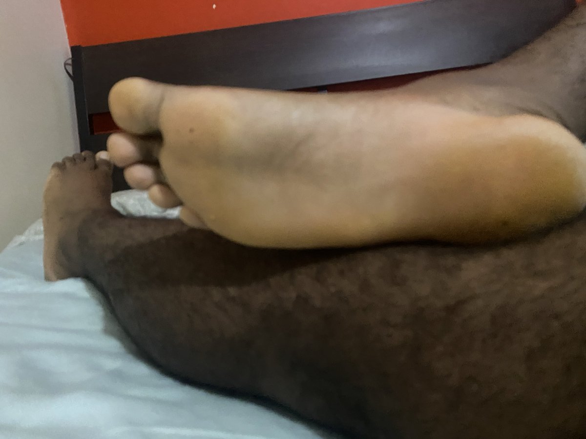 thefootguy041's tweet photo. My soles are in need of immediate worship… 

#malesoles #malefeet #maletoes #footfetish #feetandtoes #footworship #barefeet https://t.co/oVdT9iObpF