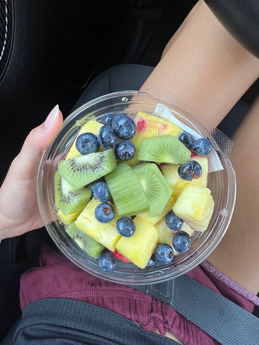 kaane0's tweet photo. #edrtwt how could i say no to this fruit bowl? https://t.co/KMxe6NTQXZ