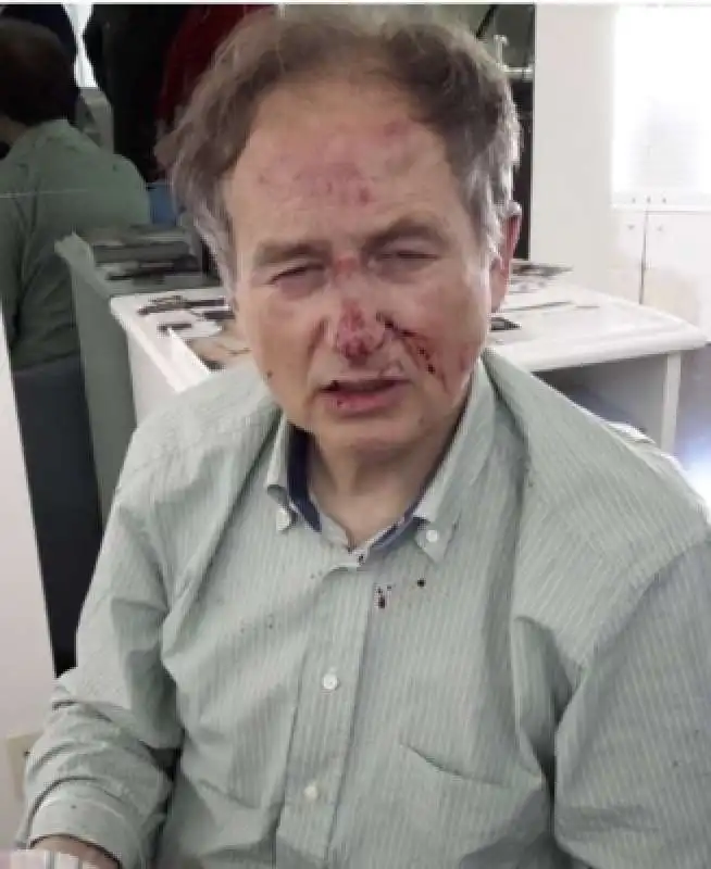 giulianol's tweet photo. Incredibile che a questo criminale sia venuta voglia di sparare a tre poveri rapinatori indifesi. https://t.co/grZYHLTl8A