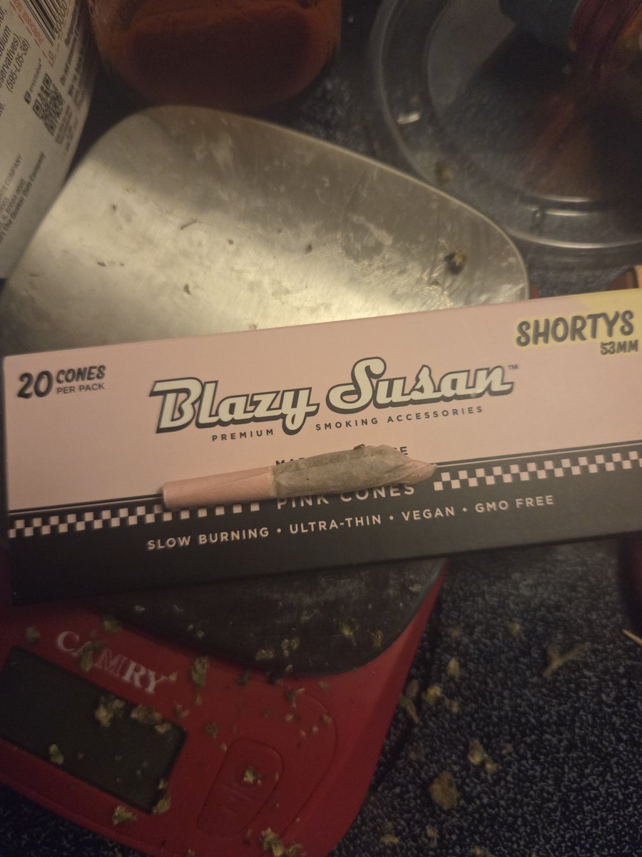 lestat692k8's tweet photo. These secure asf who wants to smoke cheers https://t.co/hzXmNoxwdQ