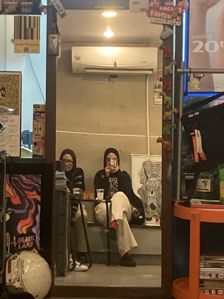 🧍♀️ tweet media