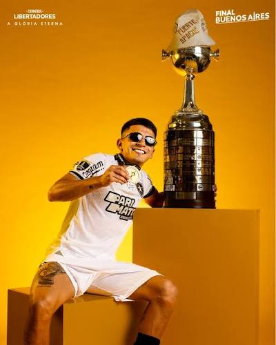 espiritodporco's tweet photo. Informação em parceria com meu amigo @diegofirmino

Meu parceiro @Geguarino soltou a informação no canal do @Amici1914  que :

Pela manhã, um empresário famoso estaria nos Estados Unidos tentando intermediar uma negociação para levar Danilo ao Flamengo, junto com o jogador Almada.

Podemos confirmar e incluir um detalhe :

Palmeiras e Flamengo DISPUTAM a contratação de Danilo e Thiago Almada.