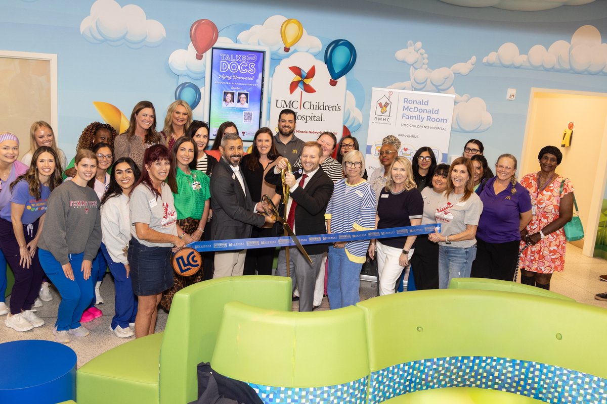 umcchildrens's tweet photo. The Ronald McDonald Family Room at UMC Children’s Hospital is celebrating 20 years of keeping families close. 

For two decades, it has offered comfort, rest, and support during difficult times. Thank you to RMHC, our donors, volunteers, and staff for making this possible! 💛 https://t.co/TDVdz319Lf