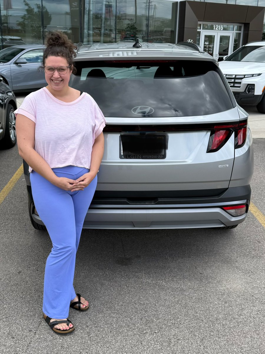 ElginHyundai's tweet photo. Congratulations Alison on your beautiful new Tucson and the exciting road ahead! We appreciate your business!

#ElginHyundai #Hyundai #NewCar #ElginIL https://t.co/8F4CdbktJ2