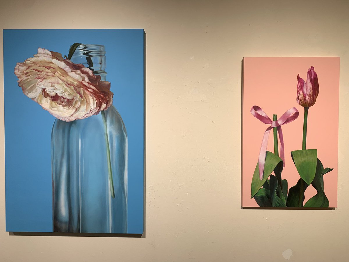 asukachanp's tweet photo. 鈴木琢未個展『余韻』
gallery MUMON

静物画における余韻
何かが居た様な…使用感の有る様な…みたいな跡に色んな事を思い想像して、違和感を感じたり怖くなったりする
希望も感じたりするが、恐怖心の方が強かったりするのは多分私の人生による物かとちょっとセンチメンタルになった
@tamabi0207 https://t.co/P6T3x6ahD0