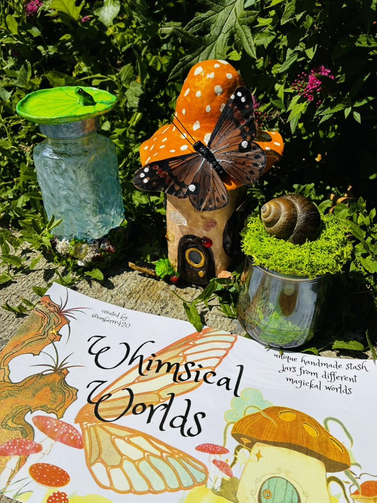emberrr420's tweet photo. ive been handcrafting some flower jars of my own 🥰🍃 

functional art >>> https://t.co/4BWqAYyUGH