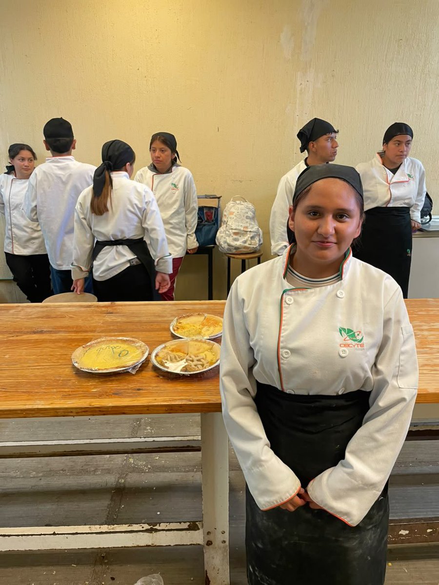 CECyTEHChilcuau's tweet photo. Con gran entusiasmo, nuestras y nuestros estudiantes de las carreras técnicas de Mantenimiento Automotriz y PAyB iniciaron los cursos de Mecánica Básica, Pays y Canapés , impartidos en el ICATHI Plantel Mixquiahuala.
#SomosUnEquipoTransformandoElFuturo https://t.co/y546GEY4Nz