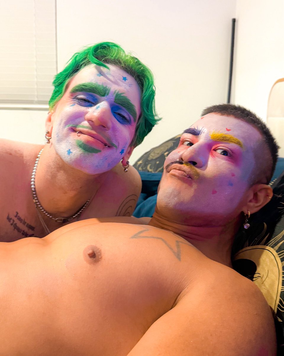 lowkeydisturbed's tweet photo. Who knew clowns made such good eye contact 🤔
-
Clowning Around w/ @DannyRamera live now 🥰⬇️
https://t.co/jEGnEvfr4y https://t.co/27kPpalavw