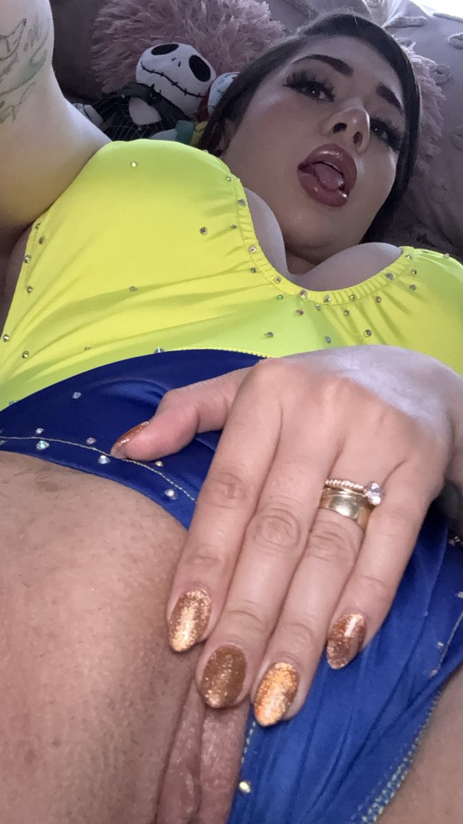 ericvanhell's tweet photo. RT @GiselleMontes18: Amorrrr aún está la promoción 🙈🔥💋💦 https://t.co/RTtlFdADkA