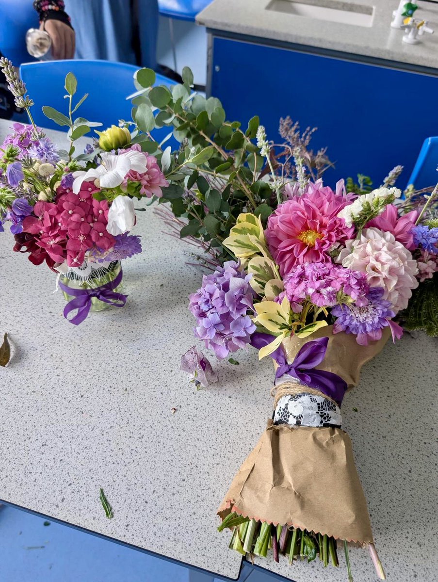 OrielHighSchool's tweet photo. Final day on Art of Flowers. Each student made their own absolutely stunning bouquet, learning how to create & wrap it professionally. The amazing scent from all the flowers was incredible!! Just wonderful!!!! ๐๐ ๐ผ๐บ๐๐ #ActivitiesWeek2026 https://t.co/KBSiW45xLU