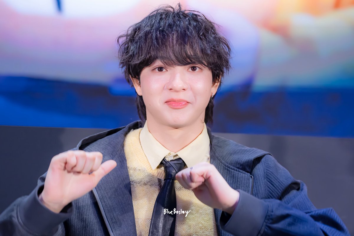 bluebosley's tweet photo. เต้นโชว์คั่นงาน

BE MY PLAYER TWO FIRST EP

#ซอโซ่ล่ามธีร์ตอนแรกมาแล้ว #บาสเด็กอ้วนที่แท้จริง #bbasjtr https://t.co/zqv8BvFNyN