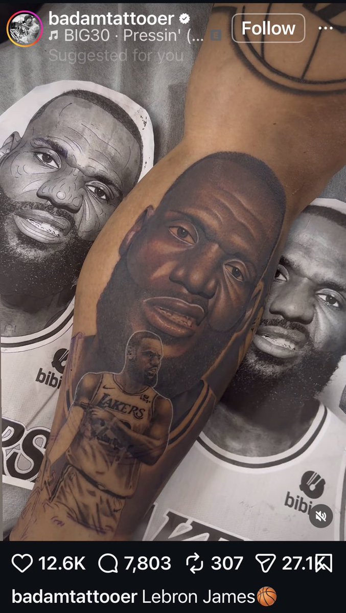 4KTSwervo's tweet photo. Nigga that aint LeBron!! THATS RICK ROSS😭😭 https://t.co/gXorLp5Sjb